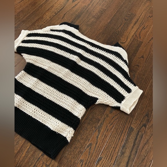 Ann Taylor LOFT Women’s S Black/Cream Open-Stitch Knit Short-Sleeve Sweater EUC! - Picture 2 of 10